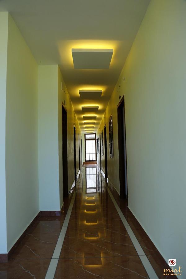 Hotel Mist Residency à Kattappana Extérieur photo
